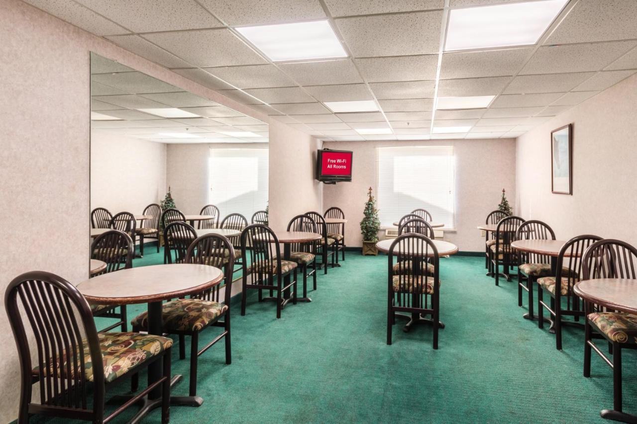 Red Roof Inn מורהד מראה חיצוני תמונה